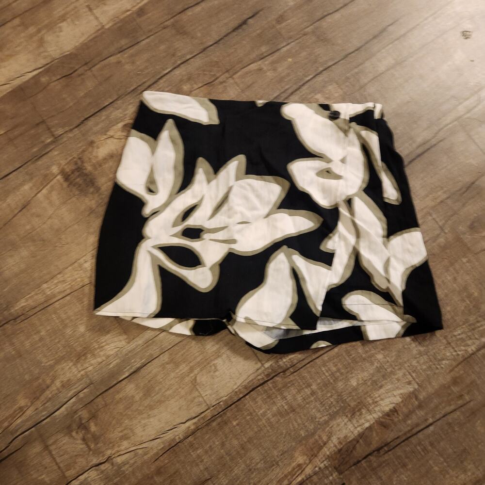 NWT Nine West Skort White,Tan,Black XL